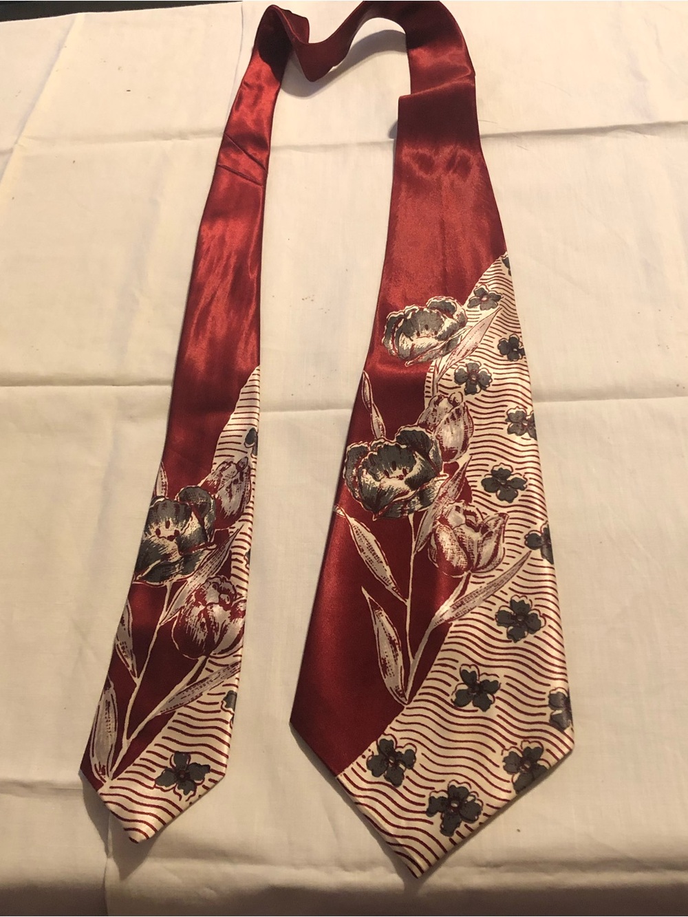 Men's Satin Floral Burgundy Tie